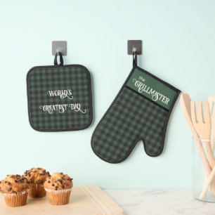 Green and Black Buffalo Plaid Grillmaster Dad Oven Mitt & Pot Holder Set