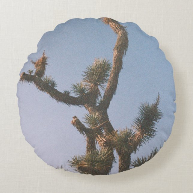 GREEN AND BROWN TREE UNDER BLUE SKY ROUND PILLOW (Front)