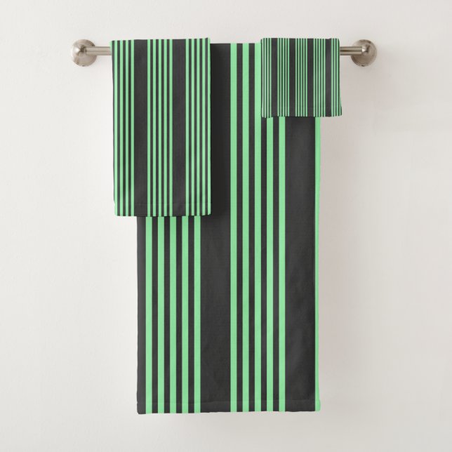 Green and charcoal five stripes pattern bath towel set (Insitu)