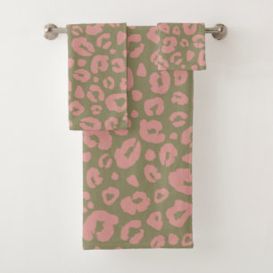 Green and Pink Leopard Pattern Bath Towel Set