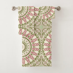 Green and Pink Painted Medallion Pattern Bath Towel Set