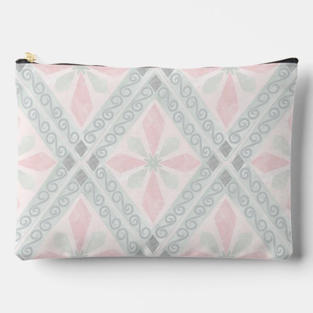 Green and pink pastel diamond pattern accessory pouch (Front)