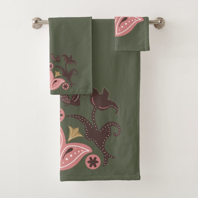 Green and Pink Scandinavian Pattern Bath Towel Set (Insitu)