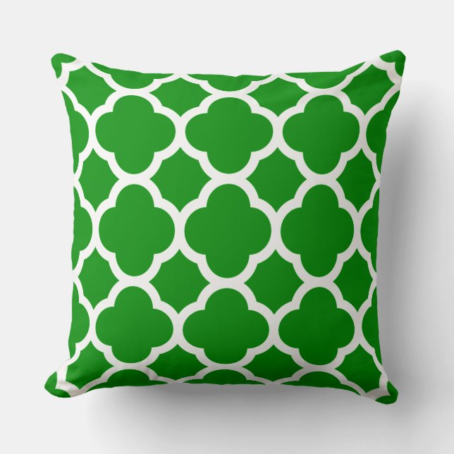 Green and White Quatrefoil Pattern Throw Pillow (Front)