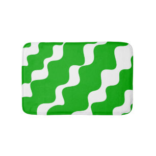 Green and white slanting waves pattern  bath mat