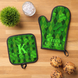 Green Argyle Clover Irish Personalized Oven Mitt & Pot Holder Set