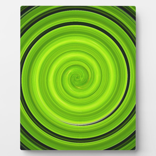 Green-black spiral pattern plaque (Front)