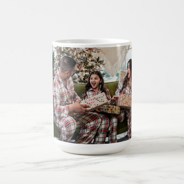 Green buffalo plaid coffee mug (Center)