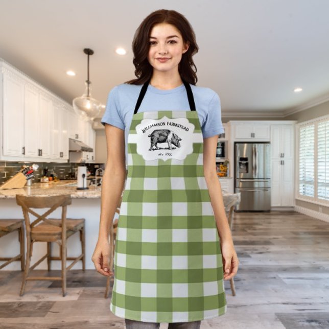 Green Buffalo Plaid Farm Pig Apron (Green Buffalo Plaid Farm Pig Personalized Apron)