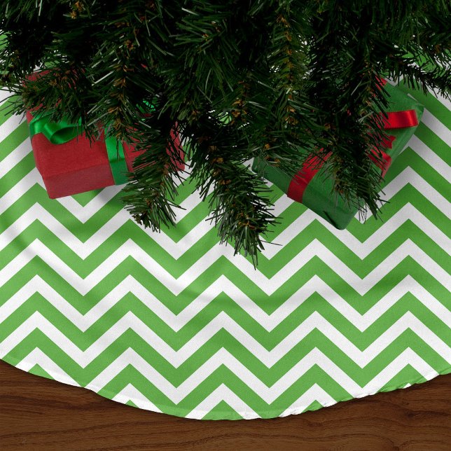 Green Chevron Stripes Brushed Polyester Tree Skirt (Creator Uploaded)