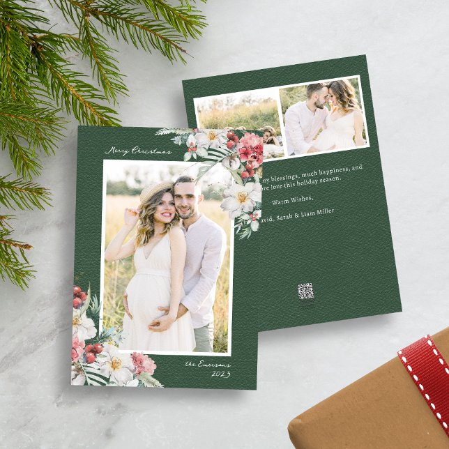 Green Christmas Elegant Photo Collage Carte de vac (Green Merry Christmas Photo Collage Holiday Card with Elegant Watercolor Botanical Florals Berries)