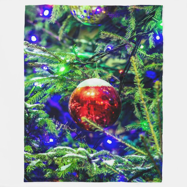 Green Christmas Tree Red Ball Fleece Blanket (Front)
