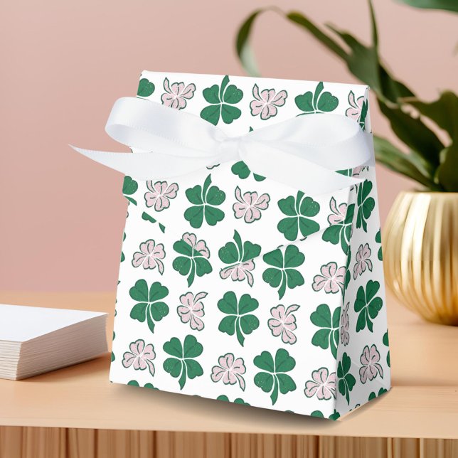 Green Clover Shamrock Pattern St. Patrick`s Day Favor Box (Creator Uploaded)