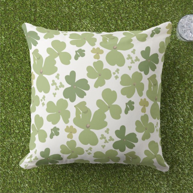 Green Cloverleaf St Patrick Day Garden Outdoor Pillow (Grass)