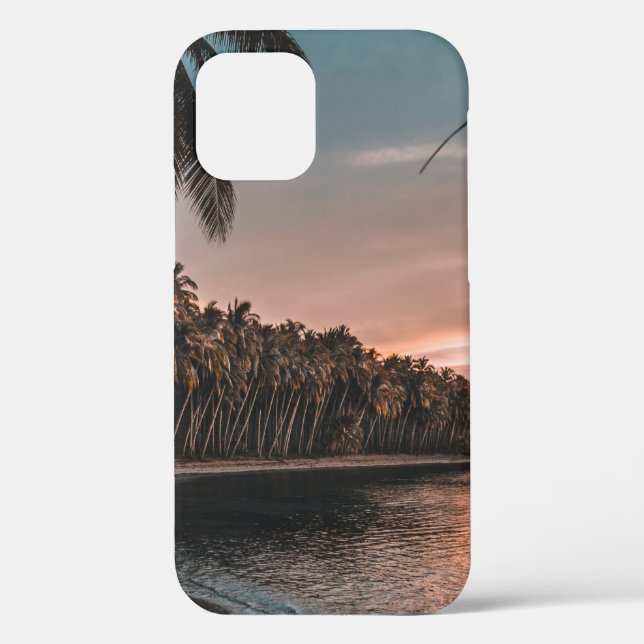 GREEN COCONUT TREES LINING UP THE BEACH Case-Mate iPhone CASE (Back)