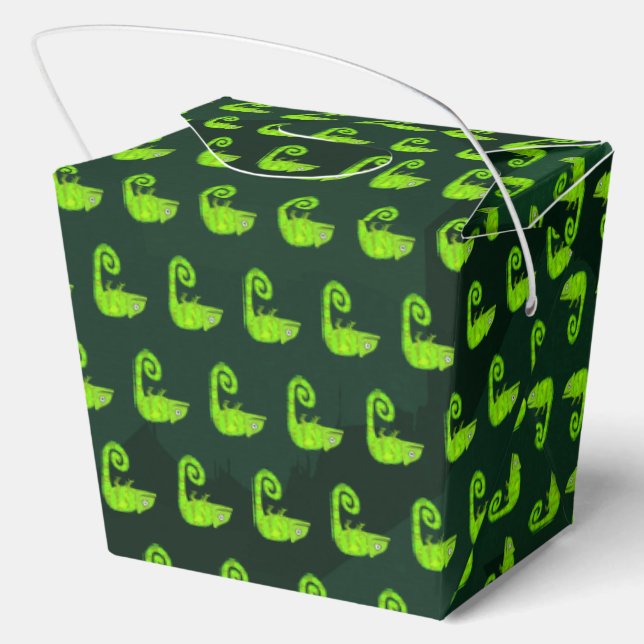 Green cute chameleon favor box (Back)