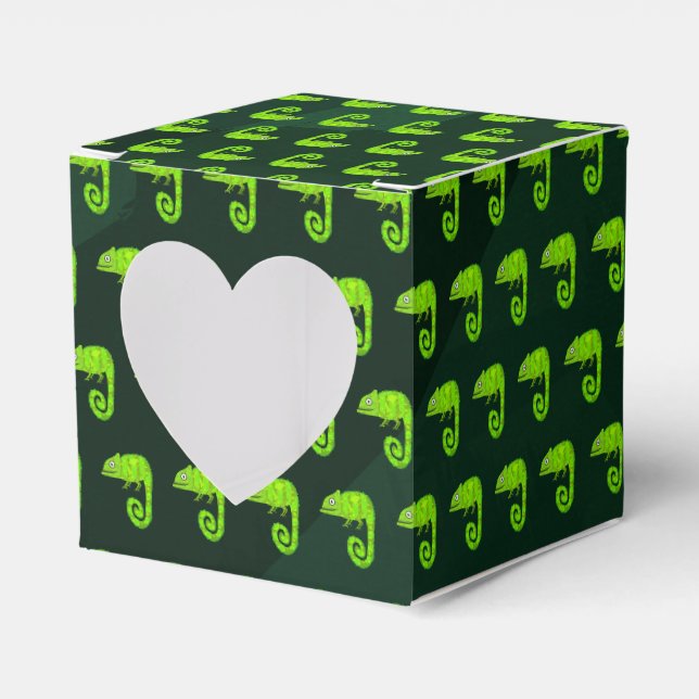 Green cute chameleon favor box (Front Side)