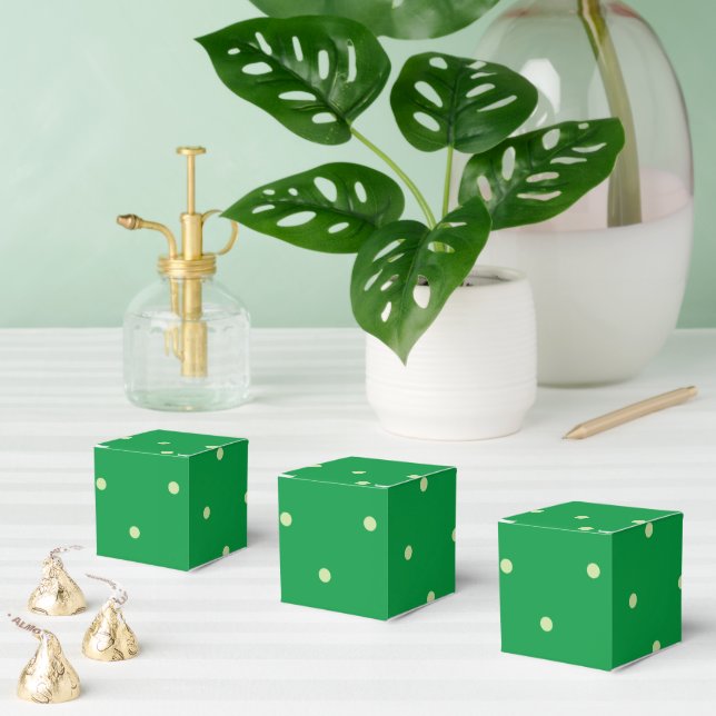 Green Dot Pattern BonBon Candy Favor Box (Multiple)