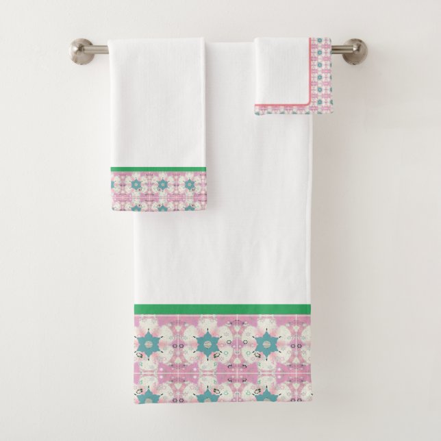 Green Flowers White Simple No Zoom var 1 Bath Towel Set (Insitu)