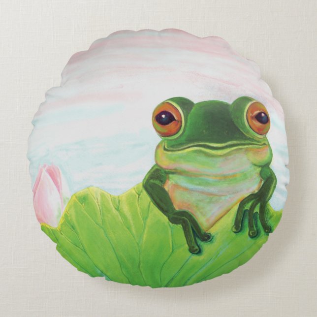 Green Frog Relaxing in the pond  Round Pillow (Front)