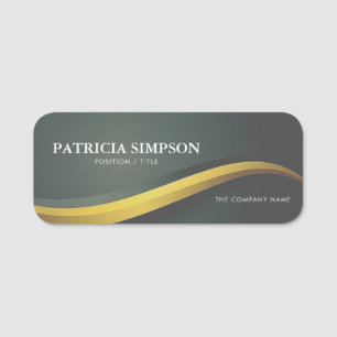 Green & Gold Hues: Your Identity With This Vintage Name Tag
