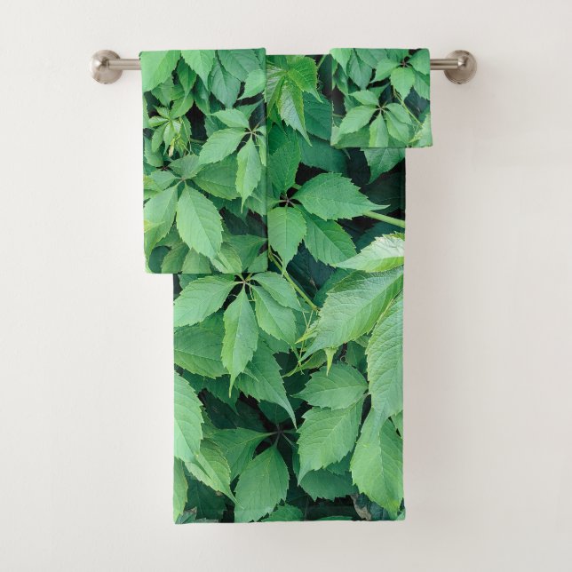 Green Grape Leaves Bath Towel Set (Insitu)