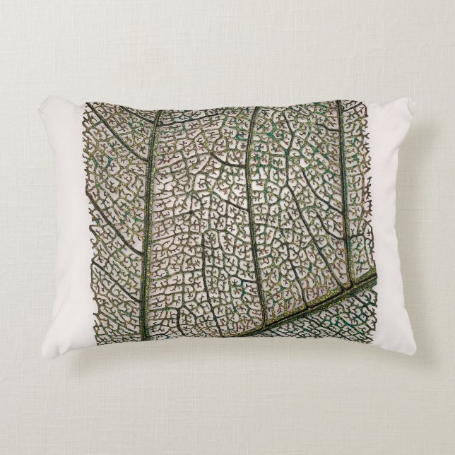 Green leaf accent pillow (Front)