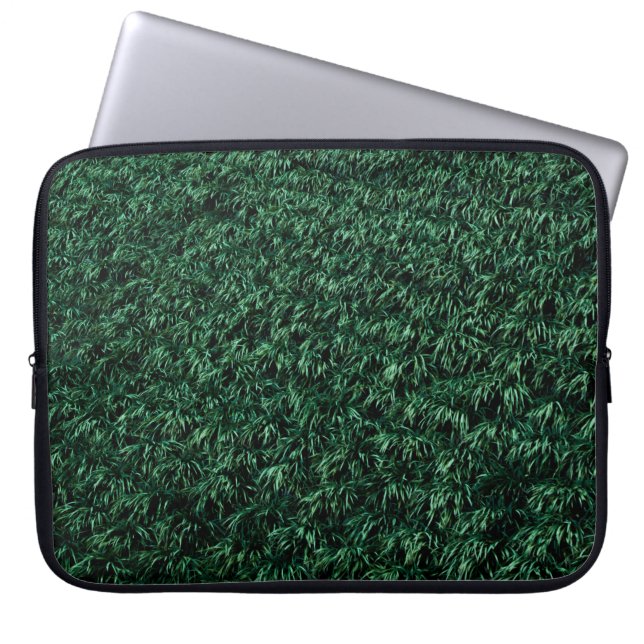 Green leaves laptop sleeve (Front)