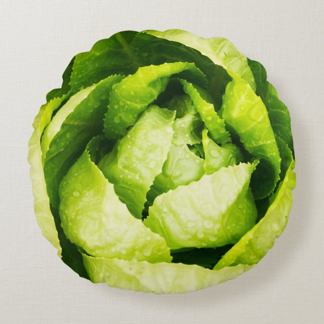 Green Lettuce Leaves With Raindrops Round Pillow (Front)