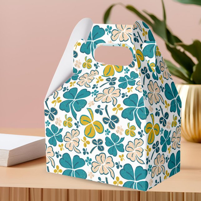Green Lucky Shamrocks Clover St. Patrick`s Day Favor Box (Creator Uploaded)
