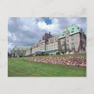 Green Manoir Richelieu, La Malbaie, Charlevoix flo Postcard