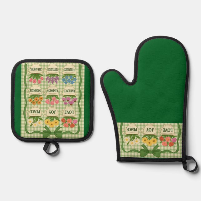 Green Oven Mitt and Pot Holders Oven Mitt & Pot Holder Set (Front)