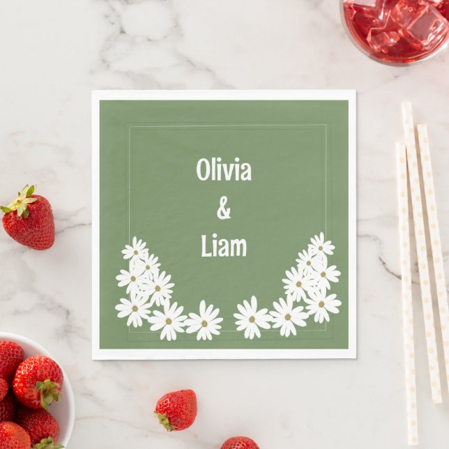 Green personalized wedding napkins (Insitu)
