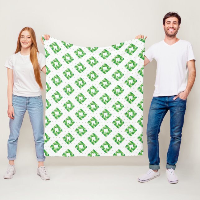 Green Plaid Tooth Pattern Fleece Blanket (In Situ)
