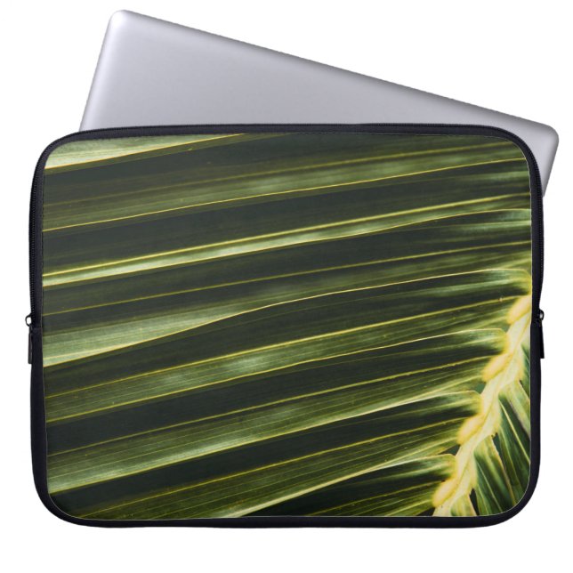 Green plant laptop sleeve (Front)