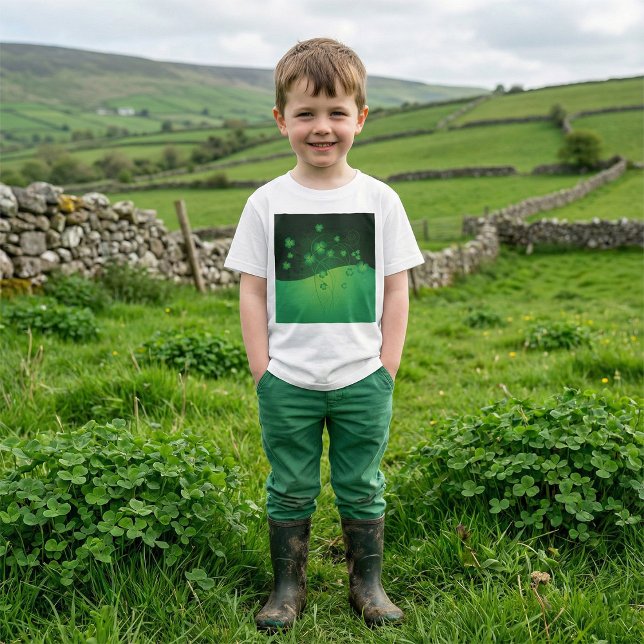 Green Shamrock Clover St Patrick’s Day Luck T-Shirt (Creator Uploaded)