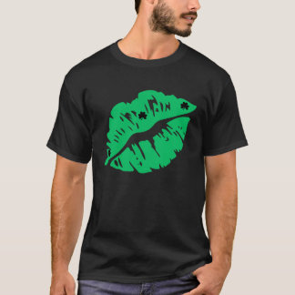 Green Shamrock Lips Kiss St Patricks Day Irish Wom T-Shirt