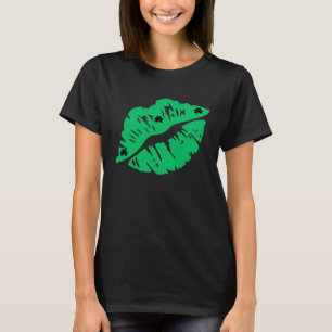 Green Shamrock Lips Kiss St Patricks Day Irish Wom T-Shirt