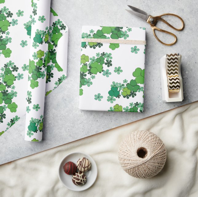 Green Shamrocks & Daisies St Patrick's Day Wrapping Paper (Crafts)
