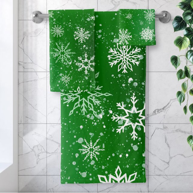 Green Snowflakes Pattern Festive Winter Holiday Bath Towel Set (Creator Uploaded)