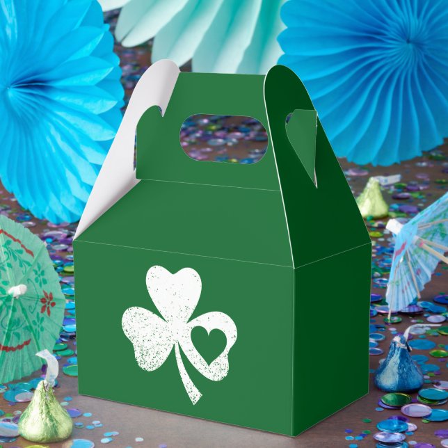 Green St Patricks Day Irish Patty's Heart Shamrock Favor Box (Party)