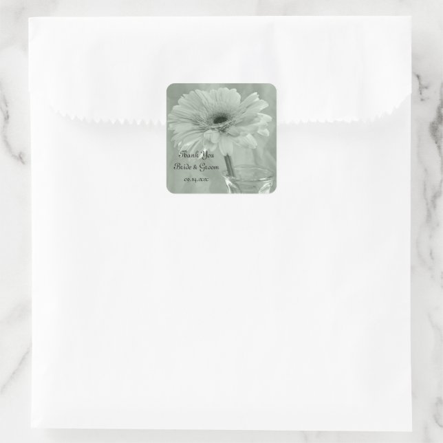 Green Tinted Daisy Wedding Thank You Favour Tag (Bag)