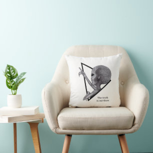 Grey Alien, the truth is out there Throw Pillow