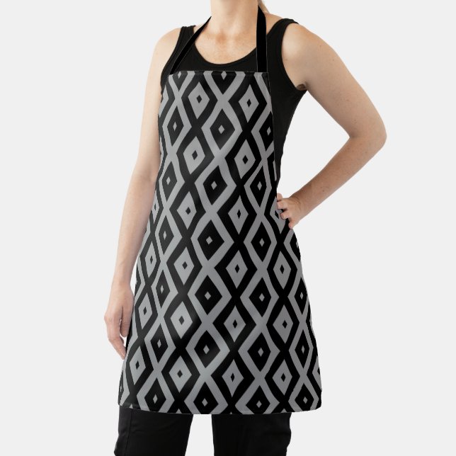 Grey and black diamond pattern apron (Insitu)