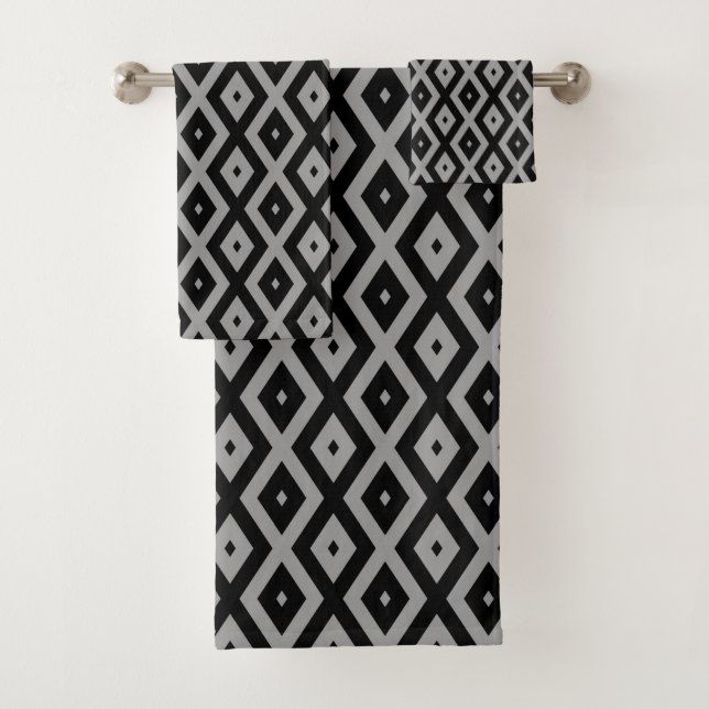 Grey and black diamond pattern bath towel set (Insitu)