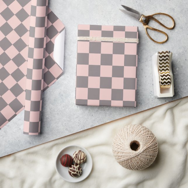 Grey and Pink Chequerboard Wrapping Paper (Crafts)