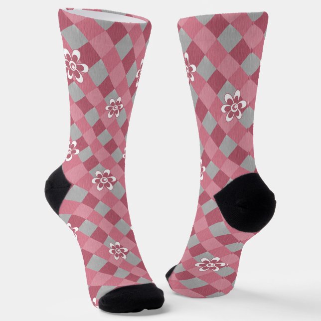 Grey and pink plaid with chamomile flowers socks (Angled)