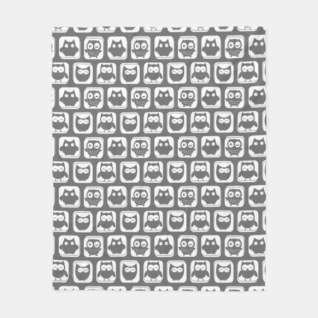 Grey and White Owl Pattern Fleece Blanket (Front)