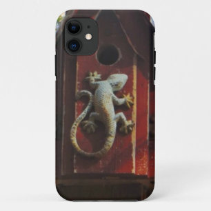 grey lizard on worn wood iPhone 11 case