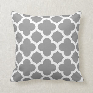 Grey Morrocan quatrefoil pattern Throw Pillow